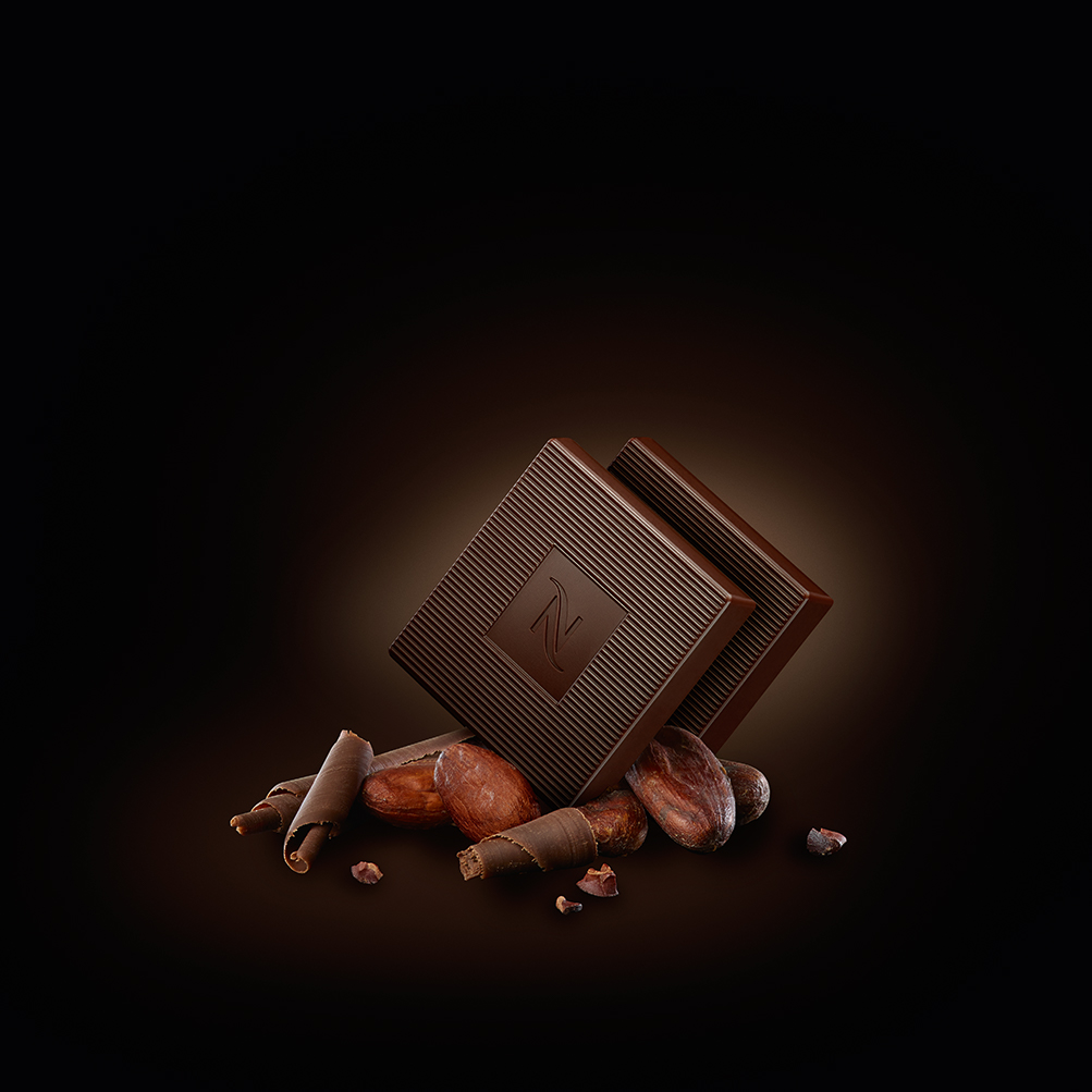 Kockice tamne čokolade s komadićima đumbira 